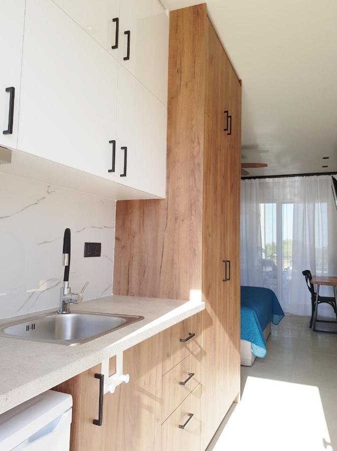 Houmas Apartments Yialos Buitenkant foto