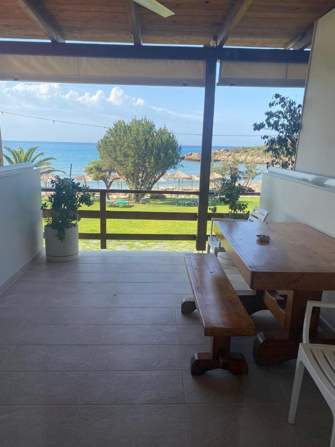 Houmas Apartments Yialos Buitenkant foto